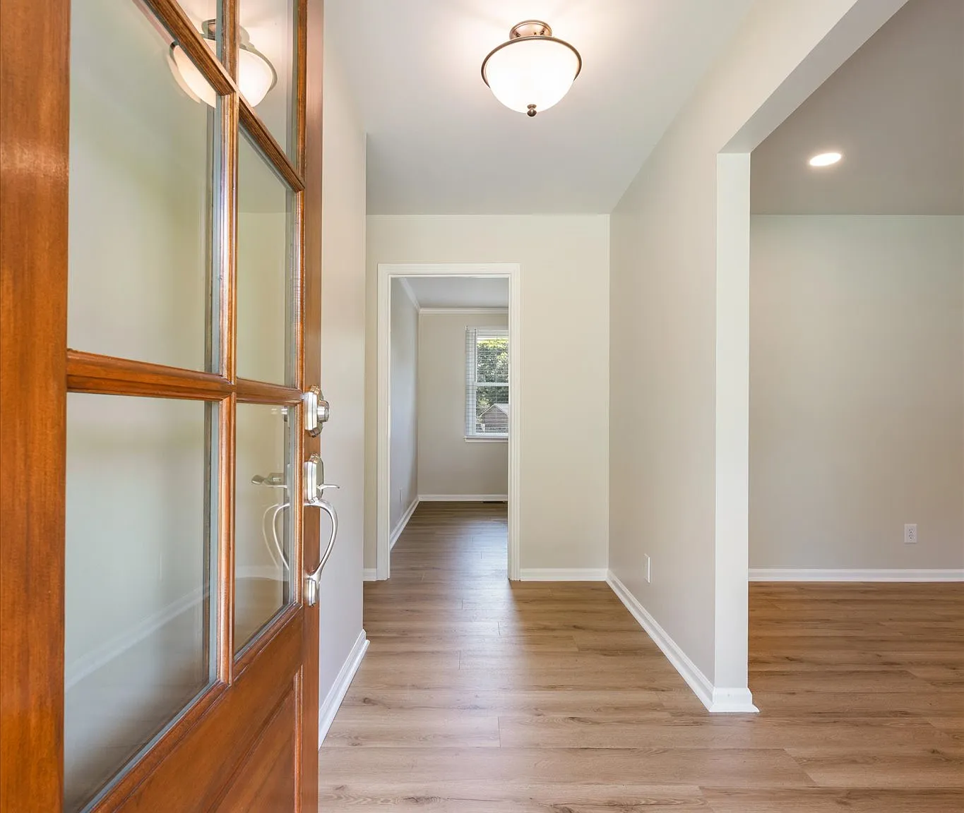 3 bed, 1950 sqft, $3,550 — Photo 2
