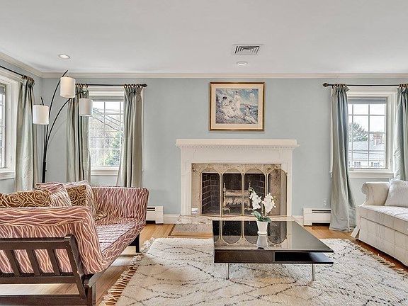 5th image of 57 Hancock St