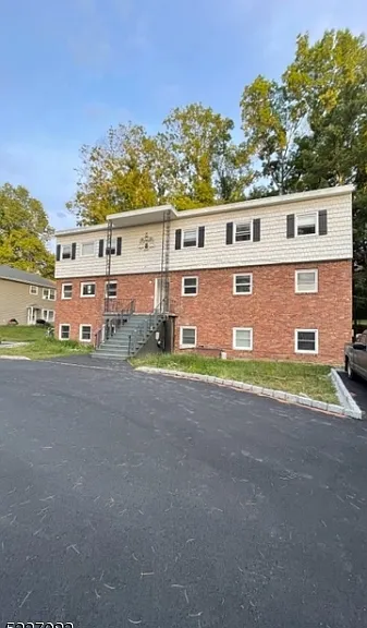 361 Lake Shr S #B — Photo 1