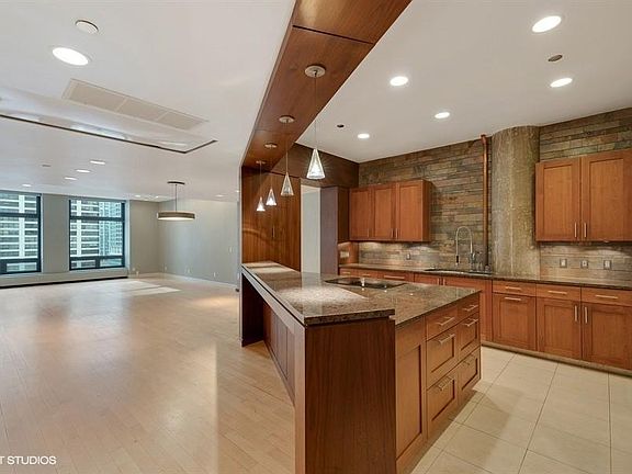 2nd image of 682 N Lake Shore Dr #1218