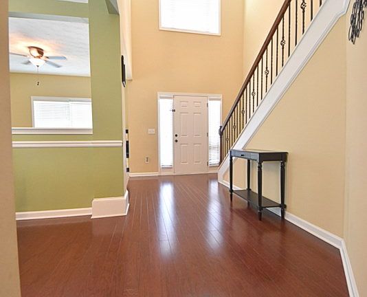5th image of 73 Lincolnshire Ln