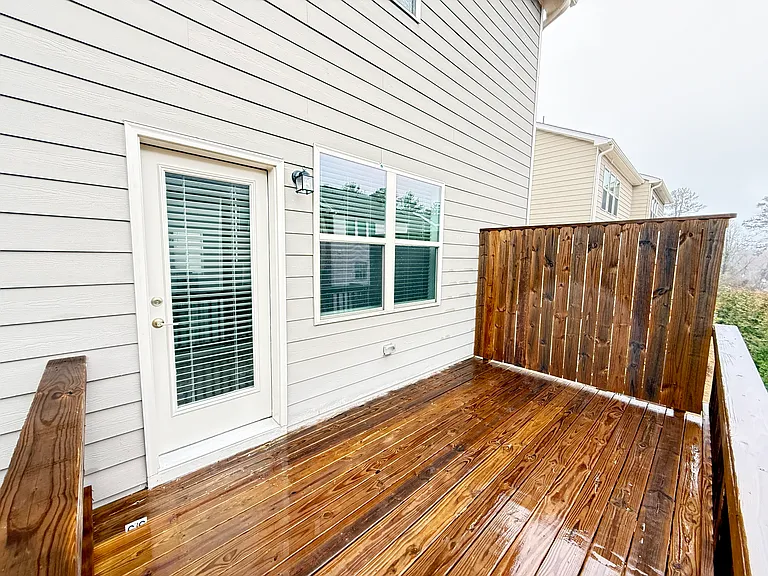 3756 Davis Cir — Photo 23