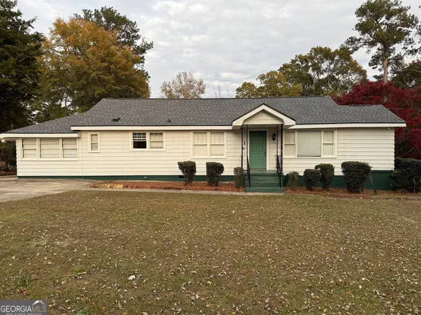 5607 Beaver Dr SW, Mableton, GA 30126