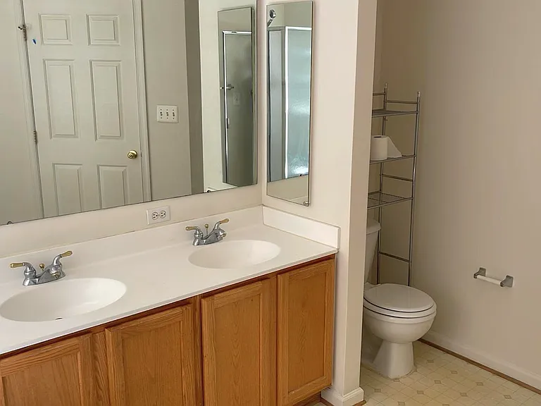 13659 Saint Johns Wood Pl — Photo 17