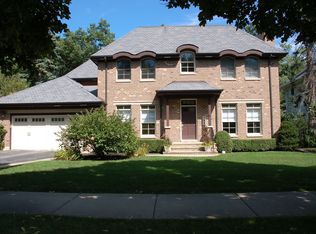 742 9th St, Wilmette, IL 60091