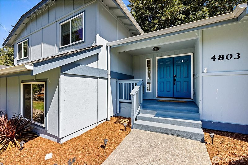 2nd image of 4803 E Maple Lane Circle