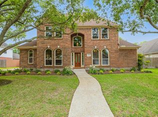 514 Lakeside Ln, Friendswood, TX 77546