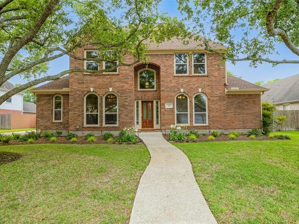 514 Lakeside Lane, Friendswood, TX 77546