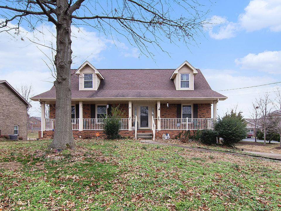 1st image of 318 Windrush Dr