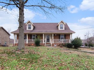 318 Windrush Dr, Clarksville, TN 37042