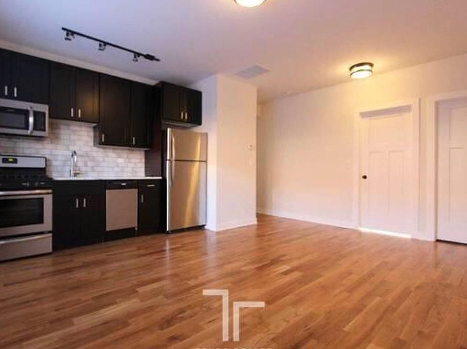 1st image of 2201 W Eastwood Ave #1SEAST