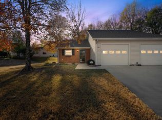 119 Creeks Edge Ct, Greenville, SC 29615