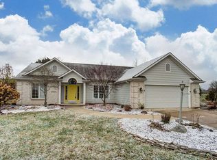 10343 Calverton Pass, Fort Wayne, IN 46825