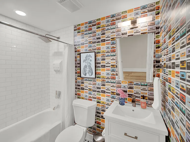 3015 W Belden Ave #G — Photo 4