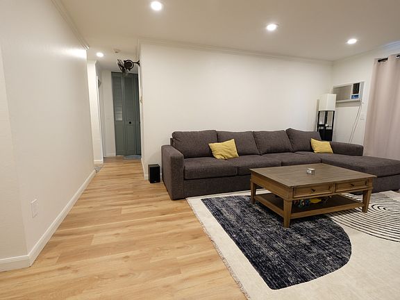 3rd image of 1730 Halford Ave APT 256
