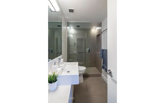 Rented by Douglas Elliman | media 5