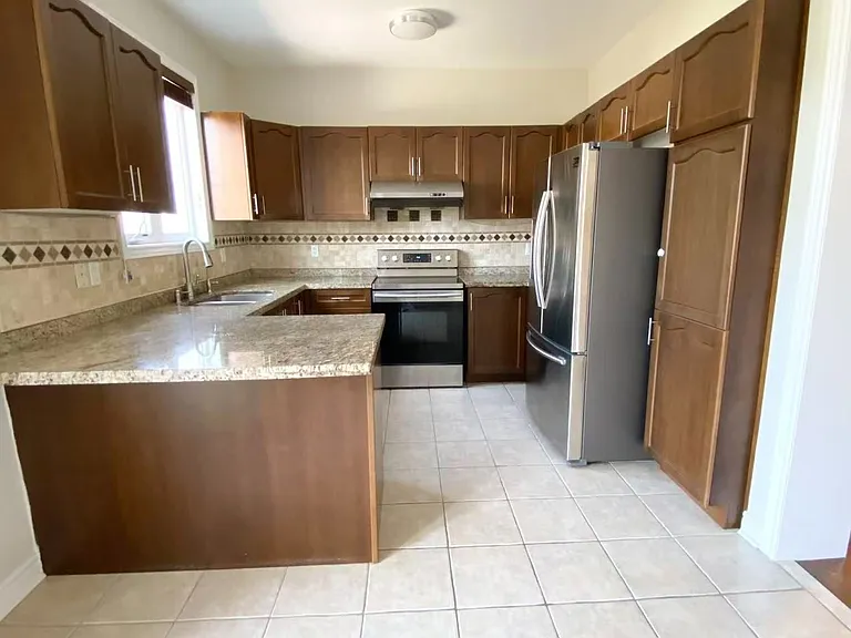 138 Farmstead Rd — Photo 4