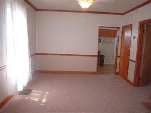 3rd image of 337 Hooven Ave