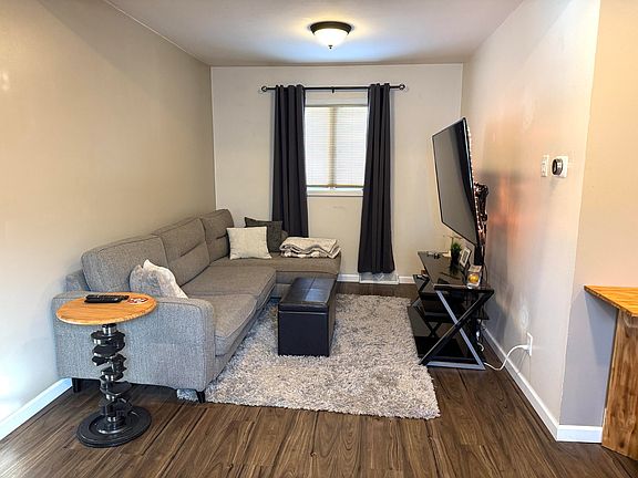 5th image of 610 N Arch St