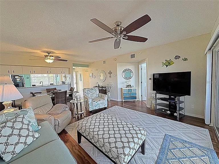 6205 Shoreline Dr #1305 — Photo 4