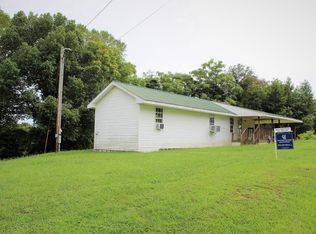 933 Coomer Rd, Edmonton, KY 42129