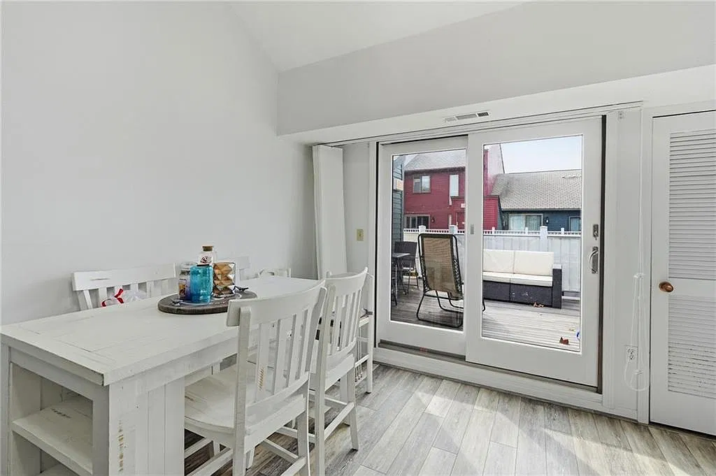 1 bed, 530 sqft, $2,000 — Photo 2