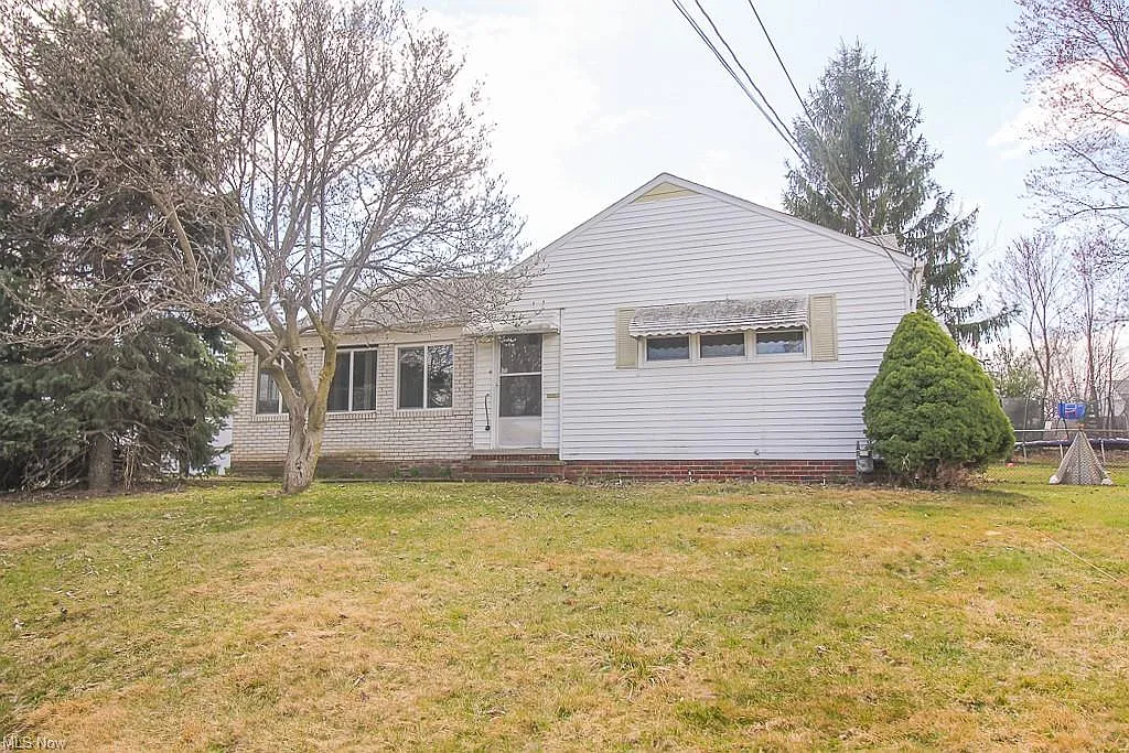 11605 Harold Ave photo 1