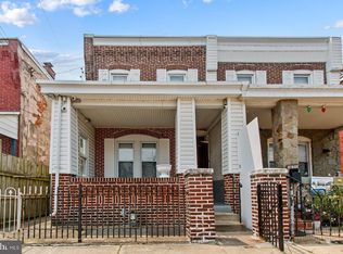114 Thurlow St, Chester, PA 19013