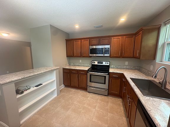 5th image of 1516 Hickman Rd