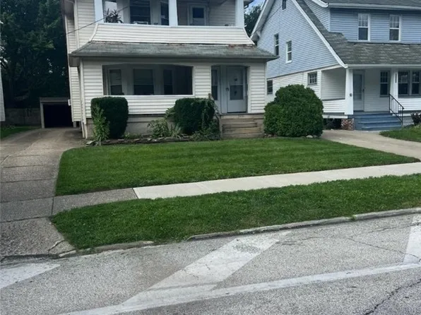 3276 Berea Rd, Cleveland, OH 44111