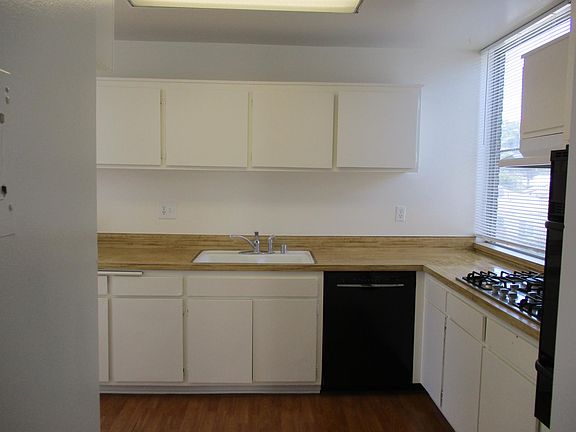 4th image of 22041 Costanso St APT 205