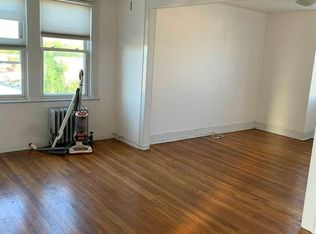 20-34 33rd St #3, Astoria, NY 11105