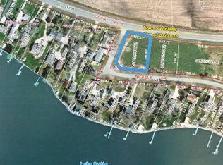 Nickels Dr #1, Oshkosh, WI 54904