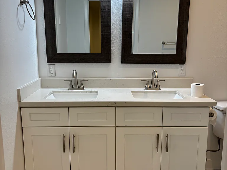 3902 E Windrose Dr — Photo 8