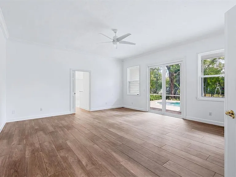 1351 Dixie Lee Ln — Photo 14