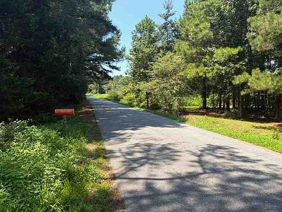 4th image of 921 Freeman Mill Rd