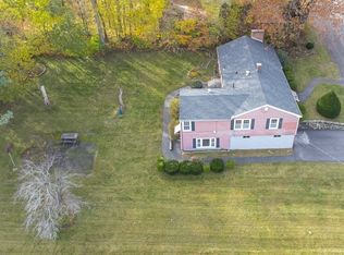 33 Eastview St, Lowell, MA 01852