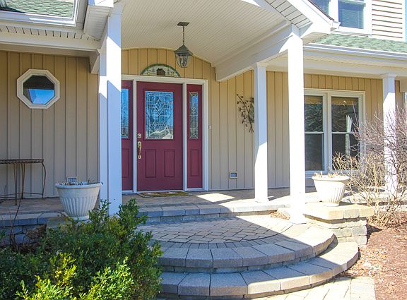 2nd image of 5814 Bentley Ave