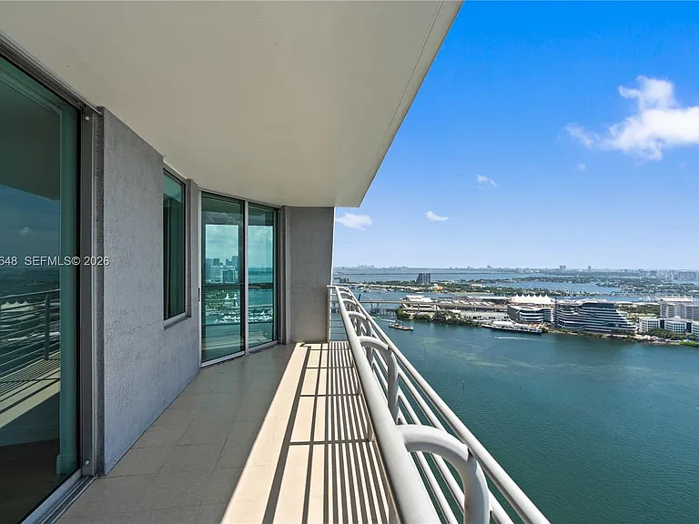 335 Biscayne Blvd #4112 — Photo 6