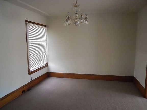 5th image of 614 43rd Ave