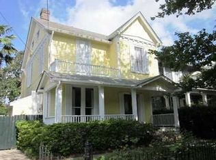 1736 Robert St, New Orleans, LA 70115