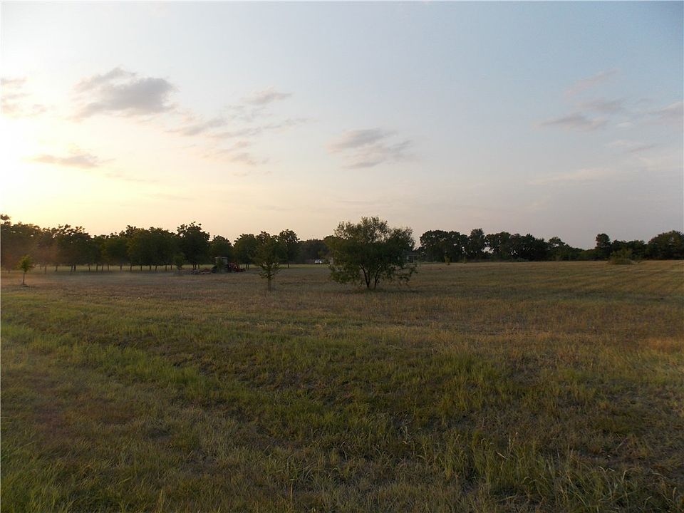 1st image of 120 Colorado Blf