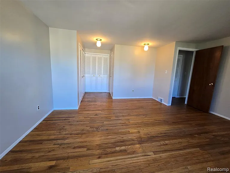 30107 Lorraine Ave — Photo 10