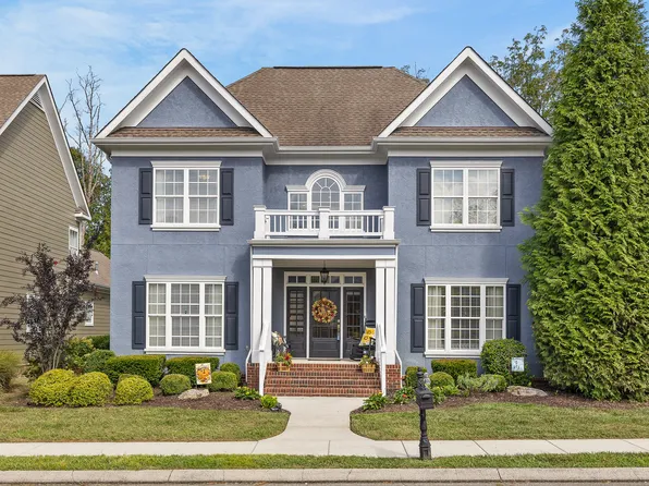 2011 Holden Farm Pl, Ooltewah, TN 37363