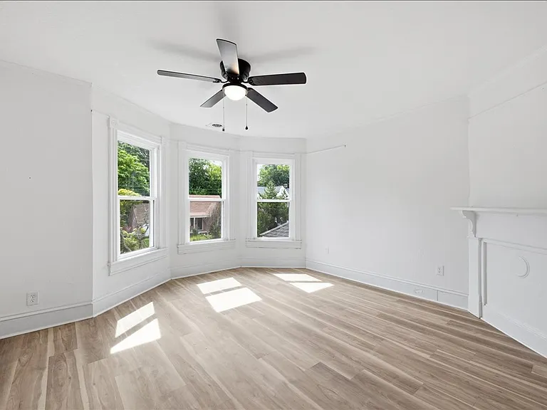 322 Florida Ave — Photo 13