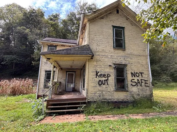 129 Battle Run Road, Triadelphia, WV 26059