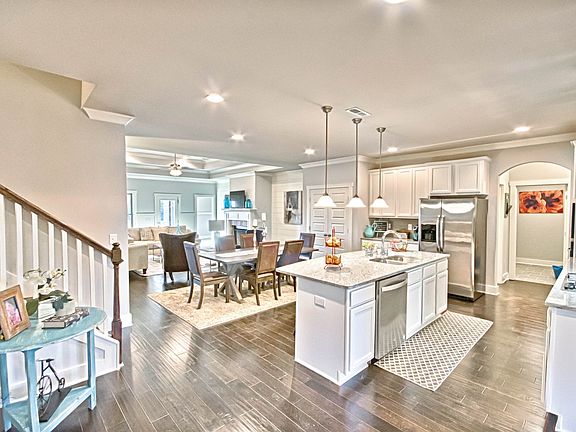 4th image of 8372 Anslee Way NW