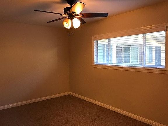 5th image of 1427 W Parade St APT 1
