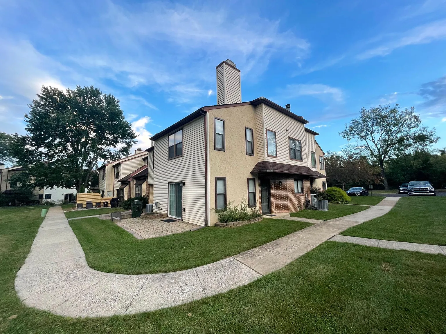 42 Heather Ct photo 1