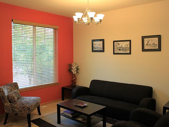 4th image of 12849 NE 197th Pl